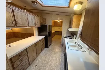 87987 Woodlands Dr, Florence, OR 97439 - Photo 13