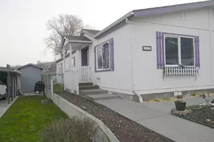 950 Pomona St, The Dalles, OR 97058 - Photo 1