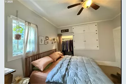 725 NE Denver St, Roseburg, OR 97470 - Photo 11