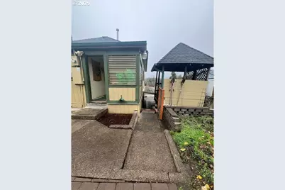 725 NE Denver St, Roseburg, OR 97470 - Photo 31