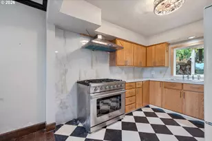 2916 Columbia Heights Rd, Longview, WA 98632 - Photo 9