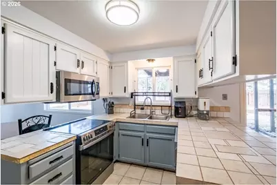 4915 Wagon Rim Ct SE, Salem, OR 97317 - Photo 7