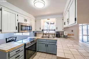 4915 Wagon Rim Ct SE, Salem, OR 97317 - Photo 7