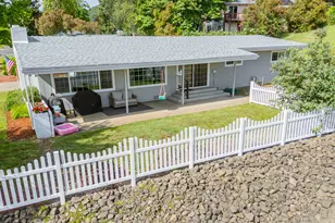 2025 NW Kline St, Roseburg, OR 97471 - Photo 7