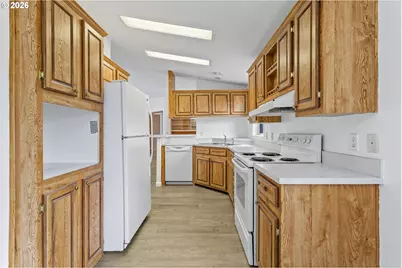 1000 S McKern Ct #52, Newberg, OR 97132 - Photo 17