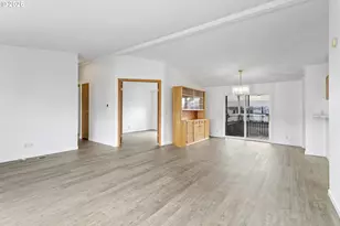 1000 S McKern Ct, Newberg, OR 97132 - Photo 9