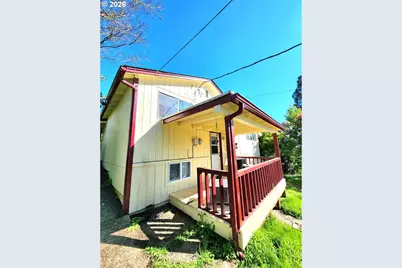 328 E Fifth Ave, Sutherlin, OR 97479 - Photo 33