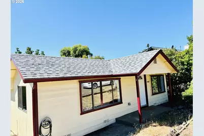 328 E Fifth Ave, Sutherlin, OR 97479 - Photo 37