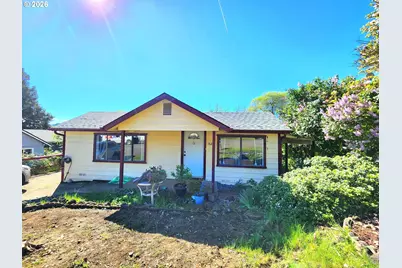 328 E Fifth Ave, Sutherlin, OR 97479 - Photo 41