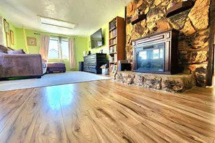 328 E fifth Ave, Sutherlin, OR 97479 - Photo 5