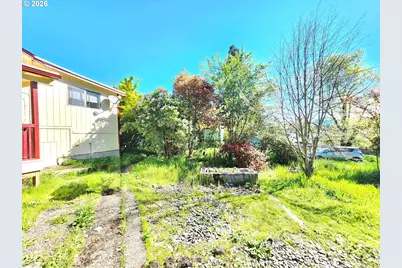 328 E Fifth Ave, Sutherlin, OR 97479 - Photo 37