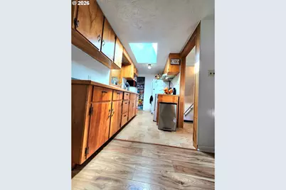 328 E Fifth Ave, Sutherlin, OR 97479 - Photo 15
