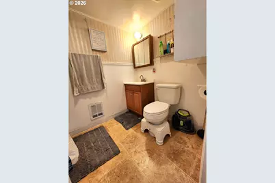 328 E Fifth Ave, Sutherlin, OR 97479 - Photo 17