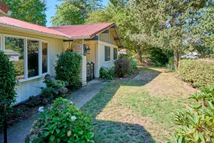 940 SW Main Ave, Mill City, OR 97360 - Photo 31