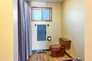 940 SW Main Ave, Mill City, OR 97360 - Photo 25