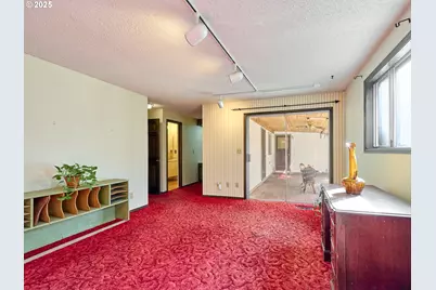 940 SW Main Ave, Mill City, OR 97360 - Photo 15