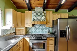 940 SW Main Ave, Mill City, OR 97360 - Photo 9