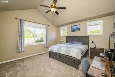 18515 Aladdin Way, Oregon City, OR 97045 - Photo 11