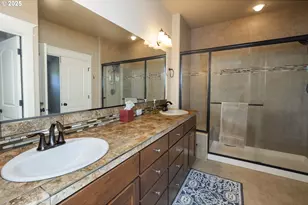 18515 Aladdin Way, Oregon City, OR 97045 - Photo 13