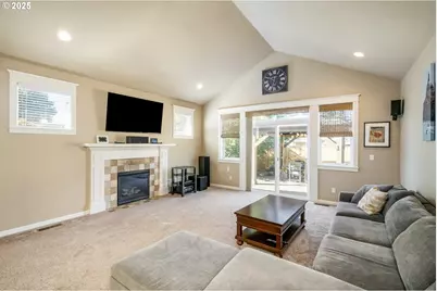 18515 Aladdin Way, Oregon City, OR 97045 - Photo 3