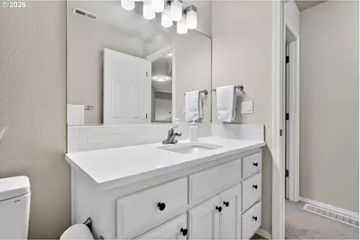 2676 NE Charlois Dr, Hillsboro, OR 97124 - Photo 39