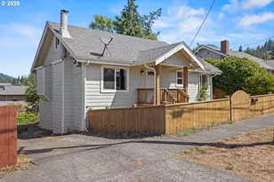 540 E 11th St, Coquille, OR 97423 - Photo 1
