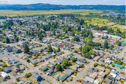 540 E 11th St, Coquille, OR 97423 - Photo 41