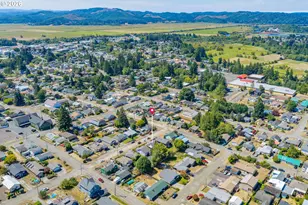 540 E 11th St, Coquille, OR 97423 - Photo 41