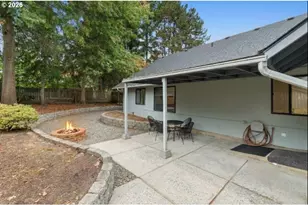 20370 NW Rock Creek Blvd, Portland, OR 97229 - Photo 25