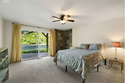 91050 Leashore Dr, Vida, OR 97488 - Photo 23