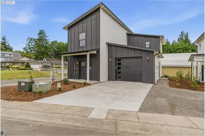 210 Glengate St, Cathlamet, WA 98612 - Photo 1