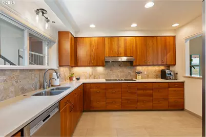 5417 S View Point Ter, Portland, OR 97239 - Photo 19