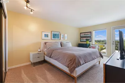 5417 S View Point Ter, Portland, OR 97239 - Photo 23