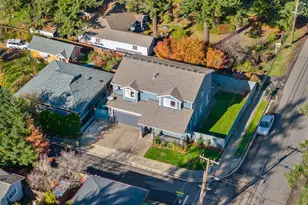 17584 SE Mill Loop, Portland, OR 97233 - Photo 3