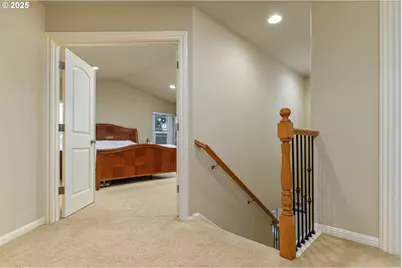 17584 SE Mill Loop, Portland, OR 97233 - Photo 23