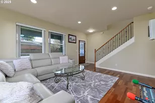 17584 SE Mill Loop, Portland, OR 97233 - Photo 11