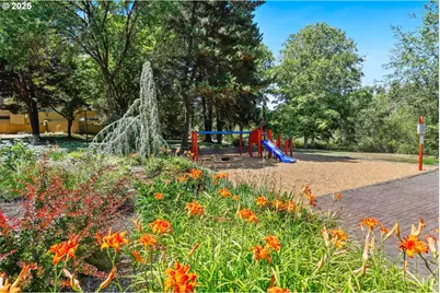 1614 NW Bridgeway Ln, Beaverton, OR 97006 - Photo 29