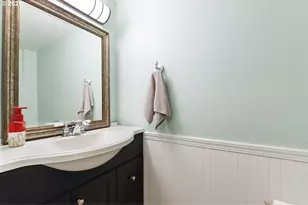 1614 NW Bridgeway Ln, Beaverton, OR 97006 - Photo 23