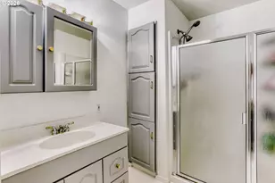 13845 SW 104th Ave, Portland, OR 97223 - Photo 17