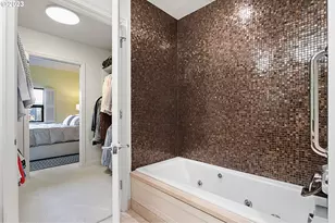 1025 NW Couch St, Portland, OR 97209 - Photo 27