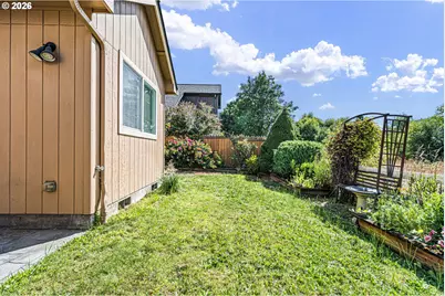 5546 King Arthur Ct, Eugene, OR 97402 - Photo 33