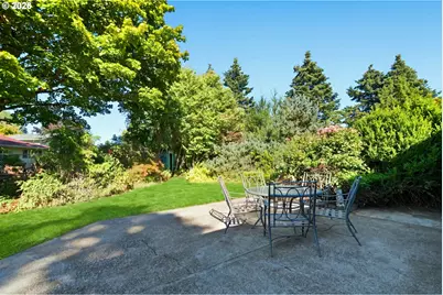 6675 SE Kern Ct, Milwaukie, OR 97267 - Photo 25