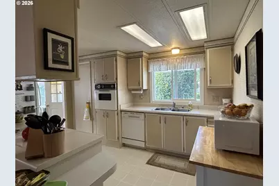 1601 Rhododendron Dr #558, Florence, OR 97439 - Photo 11