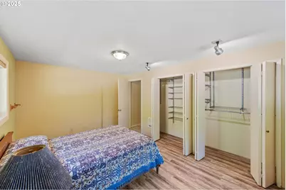 64662 E Bay Rd, North Bend, OR 97459 - Photo 35