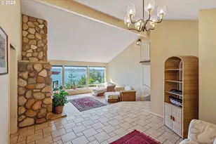 64662 E Bay Rd, North Bend, OR 97459 - Photo 23