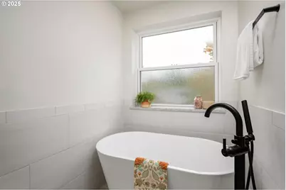 1935 SE 52nd Ave, Hillsboro, OR 97123 - Photo 23