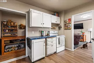 608 SW 2nd St, Enterprise, OR 97828 - Photo 17