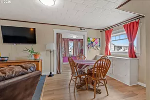 608 SW 2nd St, Enterprise, OR 97828 - Photo 9