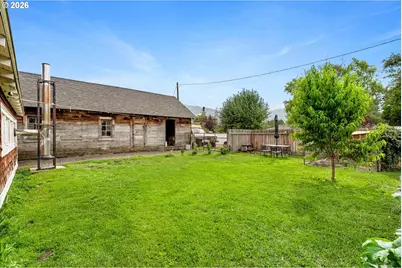608 SW 2nd St, Enterprise, OR 97828 - Photo 29