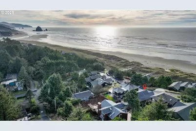 747 Oak St, Cannon Beach, OR 97110 - Photo 3